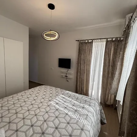 Apartament Lovric *
